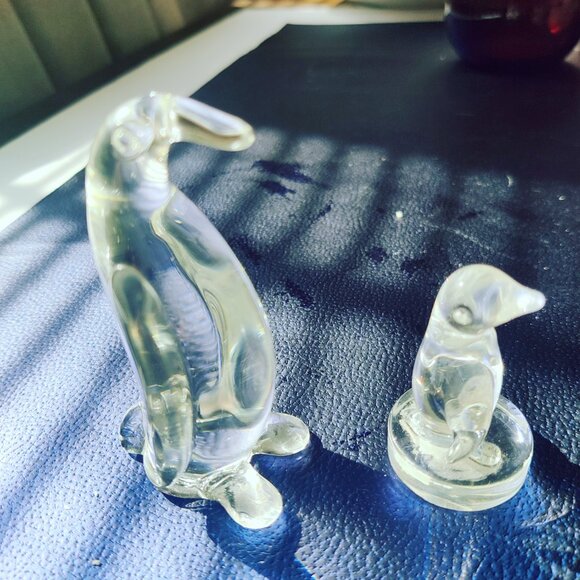 A Penguin Parade. Three Penguins in Crystal Glass looking impeccable. - Picture 2 of 4